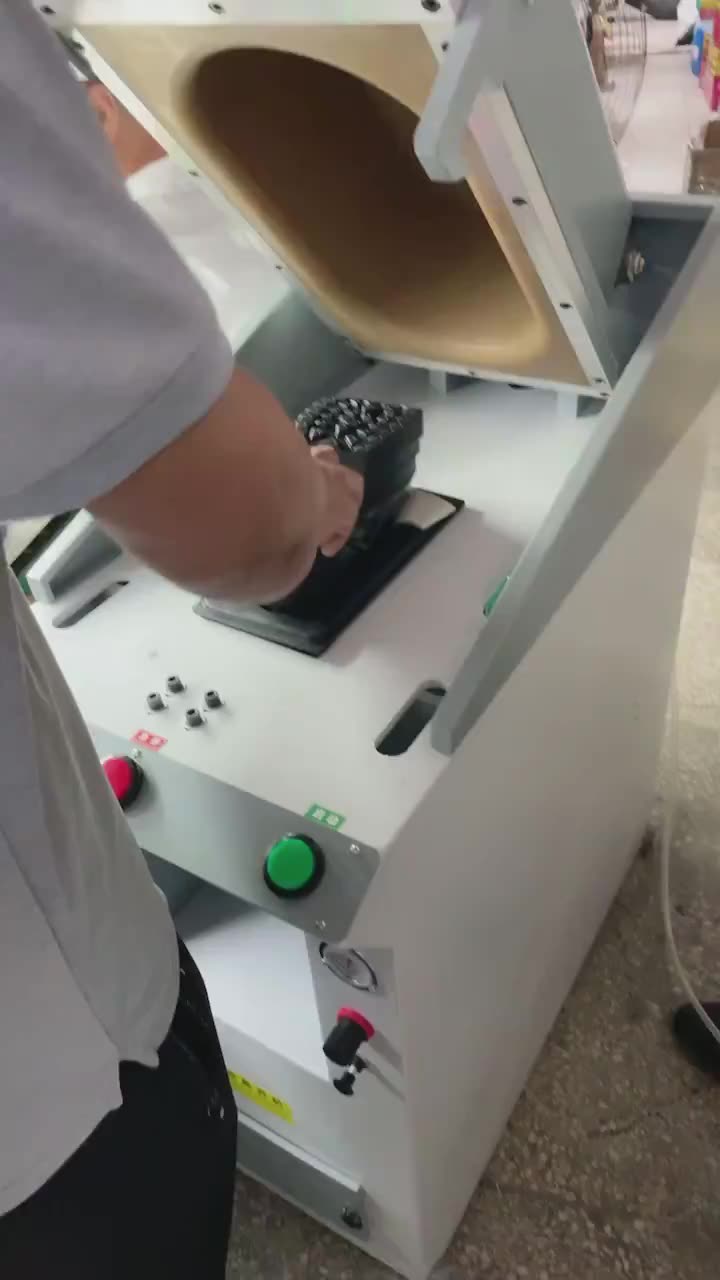 Enlarged pneumatic cover type automatic sole presser Shoe making machine